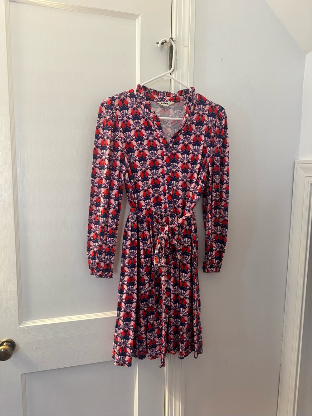 Printed V-Neck Long Sleeve Tie-Waist Dress in Navy and Red